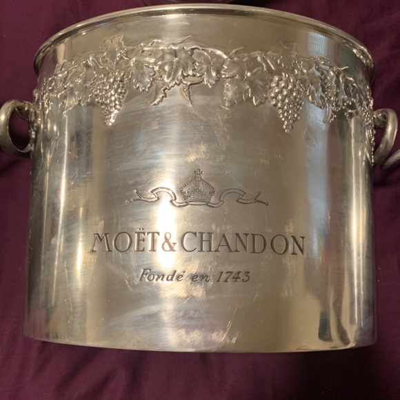 Moët & Chandon  ice buckets (5) - Picture 3 of 8